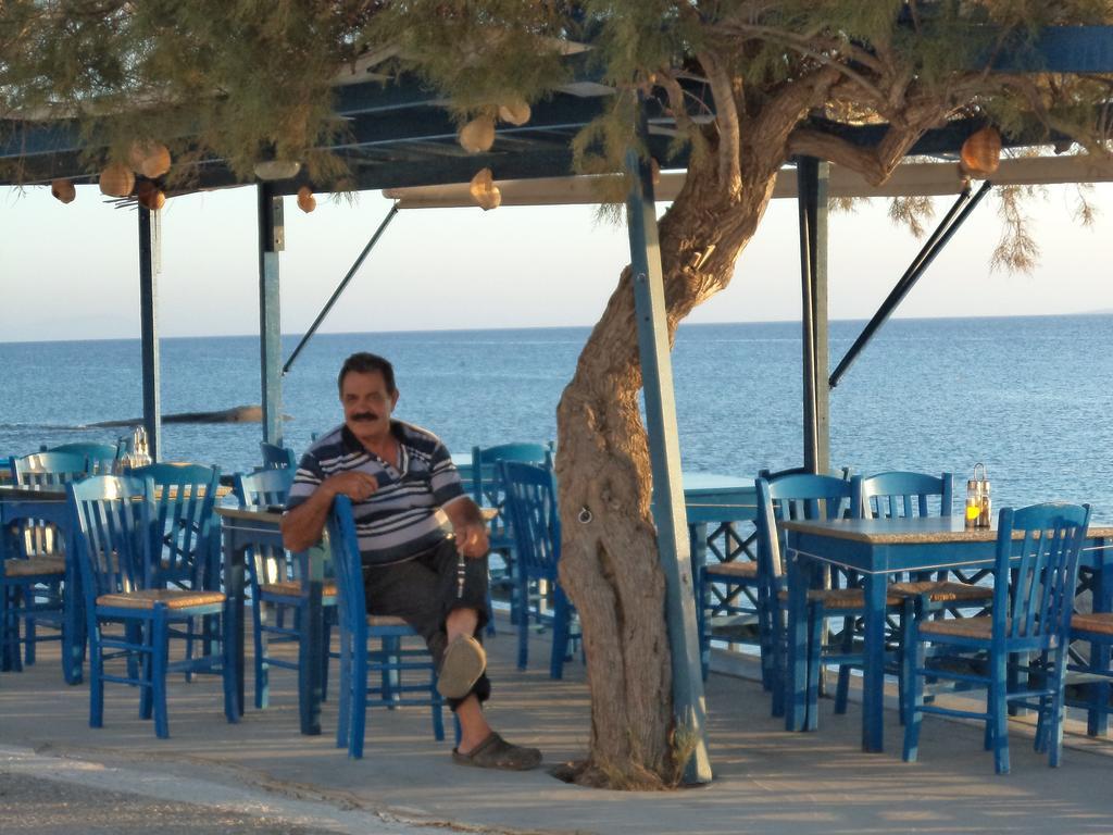 O Fotis Aparthotel Agios Prokopios  Exterior photo