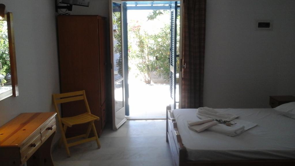 O Fotis Aparthotel Agios Prokopios  Exterior photo